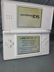 Nintendo DS Lite Handheld System-White. Read description - Picture 1 of 12