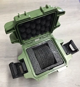 Invicta 1 Slot Box/Case Green Impact Resistant Waterproof Case - NEW W/O TAG - Picture 1 of 6