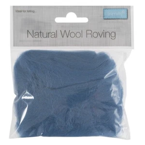 TRIMITS Natural 100% Wool Roving For Needle Felting 10g - LIGHT BLUE - Picture 1 of 2