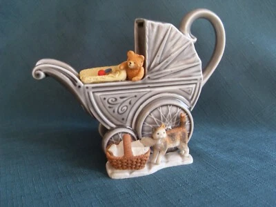 Park rose Bridlington pottery "Baby Carriage" - Image 1 of 4