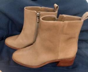 DAMEN SCHUHE Leder Booties von Vince Camuto in Größe 7,5 anspruchsvolle Fußbekleidung - Bild 1 von 5