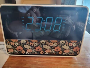 Lersgo Alarm Clock FM Radio With Bluetooth And USB Charge And Floral Print - Picture 1 of 5