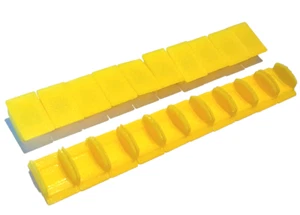 20 x BRAND NEW 8mm Super 8mm Standard 8mm Cine Film Retaining Clips - Picture 1 of 5
