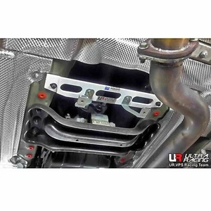 Para Mercedes Benz C43 W205 3,0T 4x4 Ultra Racing 2 puntos barra media inferior - Imagen 1 de 8