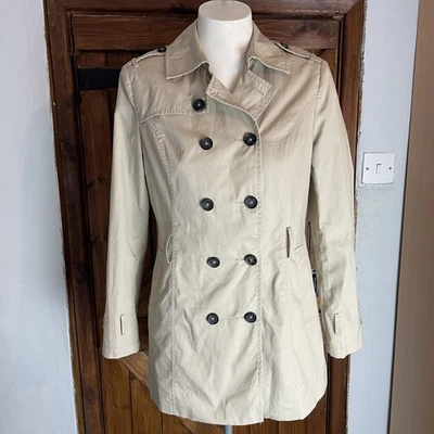 Gabardina United Colors Of Benetton para mujer beige doble botonadura Reino Unido 10 Foto 1 de 4