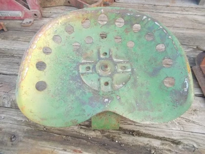 Tractor John Deere IH de colección ORIGINAL bandeja de asiento de metal con placa de montaje Foto 1 de 4