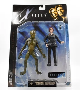 McFarlane Toys The X Files Serie 1 - Agent Dana Scully mit Alien Actionfigur - Bild 1 von 3