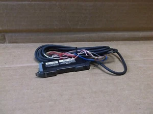 LV-11SAP Keyence NEW Photoelectric Fiber Optic Sensor Switch Amplifier LV11SAP - Picture 1 of 4