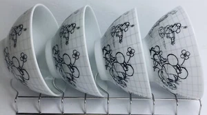 4 ciotole cereali Disney libro schizzi zuppa Minnie Mouse snack piatti ceramica nuove - Foto 1 di 4