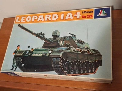 ITALAEREI N. 224 - CARRO MILITARE SEMOVENTE  LEOPARD  1 A 4 - scala  1/35 - Immagine 1 di 4