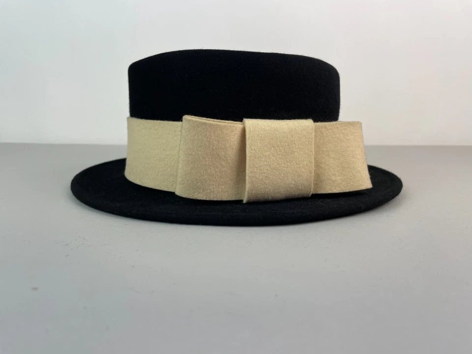 Sombrero de fieltro negro vintage años 90 Frank Olive the Gold Standard para mujer 6 3/4 Foto 1 de 4