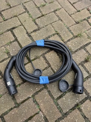 CABLE DE CARGA NISSAN LEAF TIPO 2 ESTACIÓN PÚBLICA 2017-2024 296M4-5SH1A Foto 1 de 4