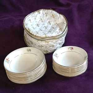 Cunningham & Pickett Dresden 8 Soup + 8 Berry Bowls with Fleur de Lis Gold Case - Picture 1 of 10