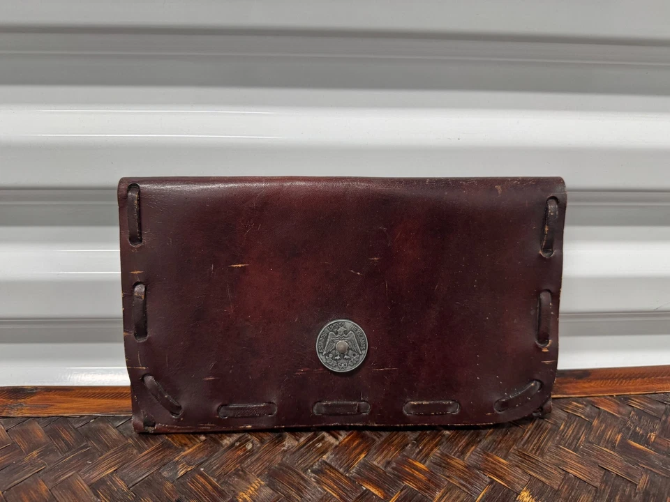 Кожаный бумажник для чековой книжки UNIDOS MEXICANOS 12 калибра — дизайн с тиснением - Изображение 1 из 4