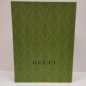 Caja de regalo verde Gucci/Balenciaga con cierre magnético 11×5×14" nueva - Imagen 1 de 7