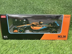 Rastar McLaren MCL36 Formel 1 RC Auto Maßstab 1:18 - Android Livery USB/Fernbedienung NEU - Bild 1 von 10