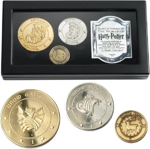 The Noble Collection The Gringotts Bank Coin Collection Harry Potter - Picture 1 of 4