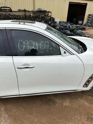 2009-2012 INFINITI FX35 FRONT RIGHT PASSENGER SIDE DOOR SHELL WHITE QAA OEM - Image 1 of 2