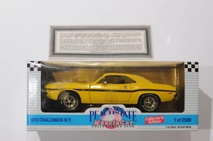 ERTL PEACHSTATE 1970 DODGE HEMI CHALLENGER R/T YELLOW COLLETOR’S EDITION WITH CO - Picture 1 of 8