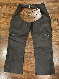 Power-Trip Black Leather Motorcycle Chaps Biker Flames size Large - Foto 1 di 7