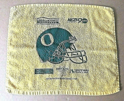 Univ of Oregon DUCKS Tailgate BBQ Golf Kitchen Prep Towel YELLOW O HELMET FREEsh Cover