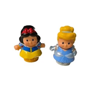 Lotto 2 figurine Fisher Price Little People 2012 Biancaneve Cenerentola Mattel - Foto 1 di 4
