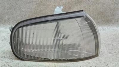 Luz de estacionamiento marcador de giro derecho pasajero para Toyota Camry RT6-181640 92-94 Foto 1 de 4