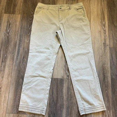 Cabela’s Women’s Chico Beige Pants Size 18 Lightweight Preppy - Image 1 of 4