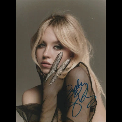 Framed Sydney Sweeney Autograph Reprint Signed 8.5x11 Photo Free Shipping  - Image 1 of 2