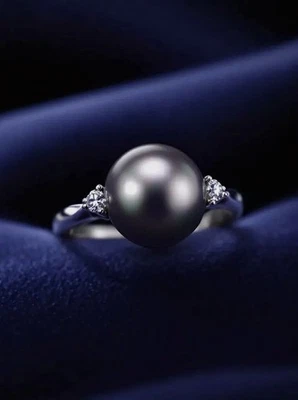 Individuell gefertigter Platinring mit Tahiti-Perle und Diamanten - Bild 1 von 4