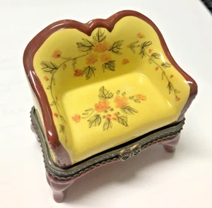 Vintage Porcelain hinged TRINKET BOX love seat sofa yellow with painted roses - Picture 1 of 3