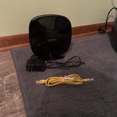 Belkin AC 1200 DB Wi-Fi Router. With Power Cord And Cable - Image 1 of 3