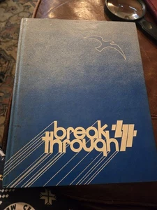 1974 Cambridge High School Yearbook YEARLING" Maryland - Picture 1 of 1
