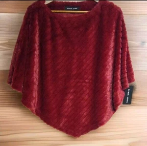 Schwarz Nieten Damen Kunstfell Poncho Rubinrot, Rot Gr. L/XL Style B9MJF038..... - Bild 1 von 8