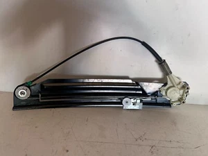 BMW 5ER E39 SEITENFENSTERHEBER HINTEN RECHTS O/S OHNE MOTOR 51358252430 - Bild 1 von 3