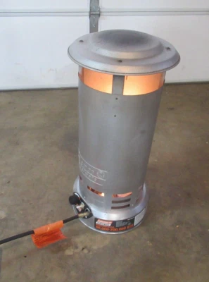 Coleman Powermate 80.000 BTU-200.000 BTU calentador de propano de convección 5085-751 Foto 1 de 4