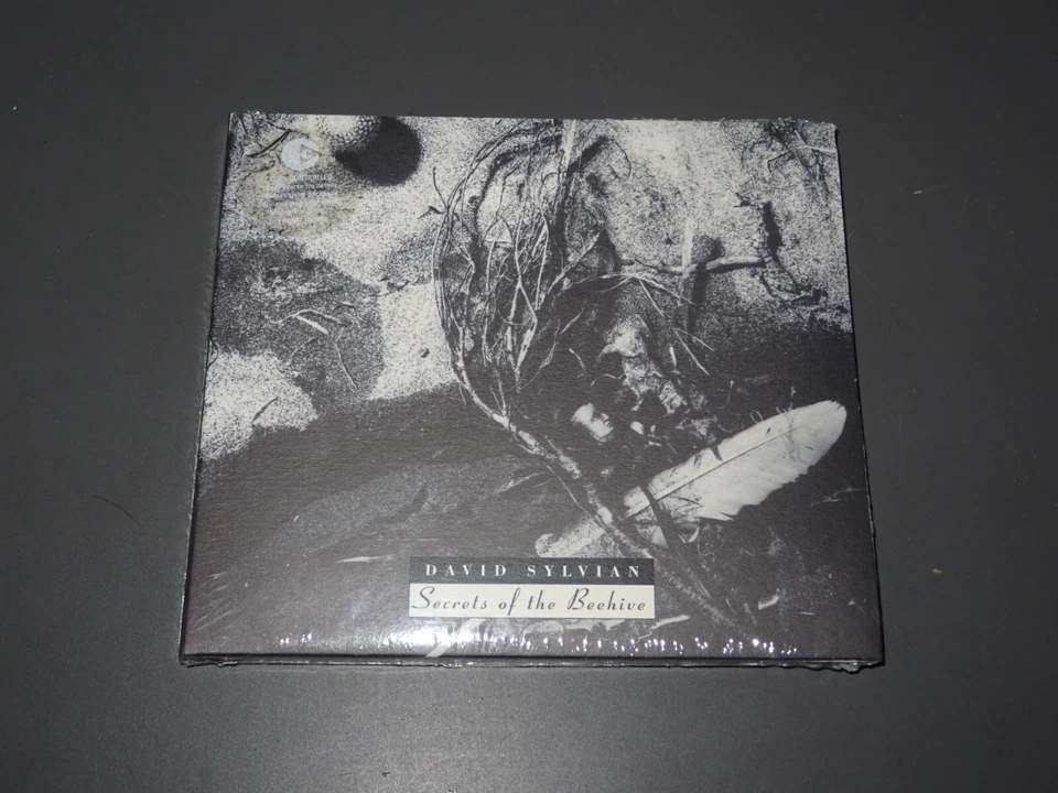 DAVID SYLVIAN - SECRETS OF THE BEEHIVE / REMASTER DIGIPACK-CD 2003 OVP! SEALED! - Bild 1 von 2