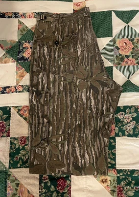 VtG Made in USA Realtree Original Camo Cargo Ripstop Lightweight Spring Large - Image 1 of 4