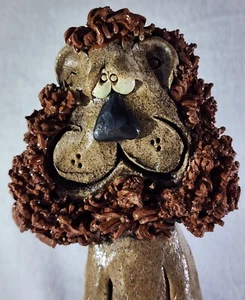 Handcrafted Stoneware CROSS-EYED LION Spaghetti Art Ware Statue Signed By Nancy - Picture 1 of 23