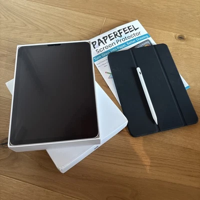 Apple iPad Air (5th Generation)Wi-Fi 64GB Space Grau Zubehörpaket - wie Neu - Bild 1 von 4