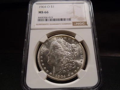 Dólar de plata Morgan 1904-O MS66 gema certificada NGC - blanco Foto 1 de 4