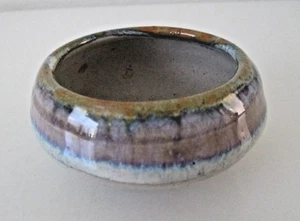 Cerámica de estudio de arte popular pequeño de 3" cuenco de gres/quemador de incienso de colección AZ38 - Imagen 1 de 10