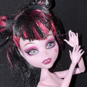Monster High DRACULAURA Sweet 1600 bambola solo 2008 mani originali! - Foto 1 di 12