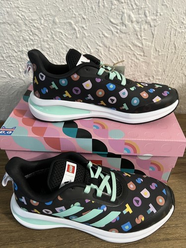 Scarpe da corsa Adidas FortaRun Lego Dots J nuove con scatola nere per bambini taglia 3 5