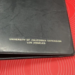 Vintage 3 Ring Binder University of California Extension Los Angeles - Picture 1 of 11
