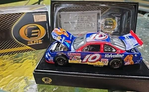 #10 Johnny Benson '01 Grand Prix Elite Valvoline Muppets Action 1:24 158/1008 - Picture 1 of 8