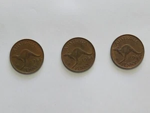 3 x 1964 Australian pennies, all with die crack through star - Picture 1 of 3
