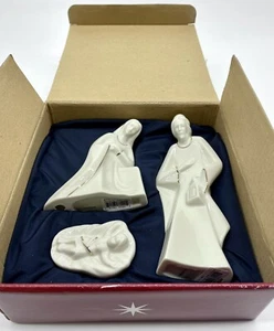 Mikasa Holy Night Nativity Porcelain Christmas 3 Piece Set Christmas 995 Gold - Picture 1 of 7
