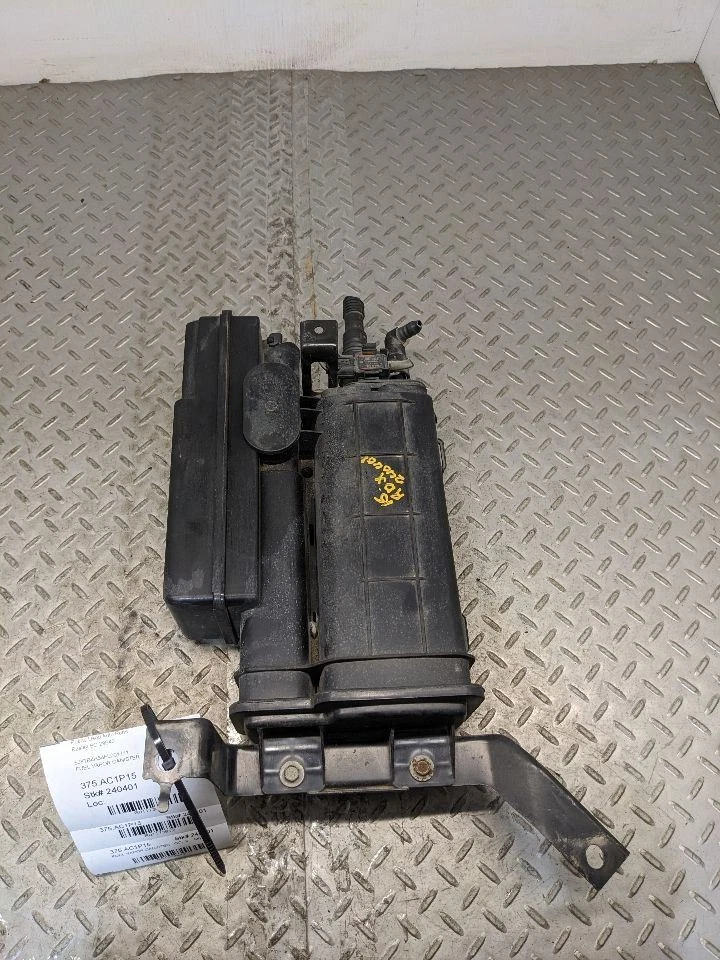 Acura RDX 2013-2018 bote de carbón evap de vapor de combustible OEM 1173912 Foto 1 de 4