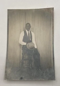 Vintage Photo African American Man with Hat on Stool, Portrait - Picture 1 of 8
